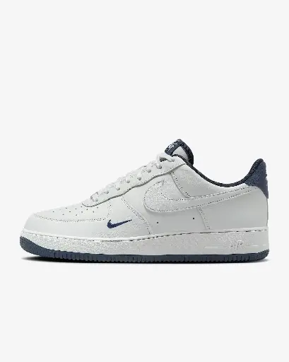 Nike Air Force 1 '07 LV8